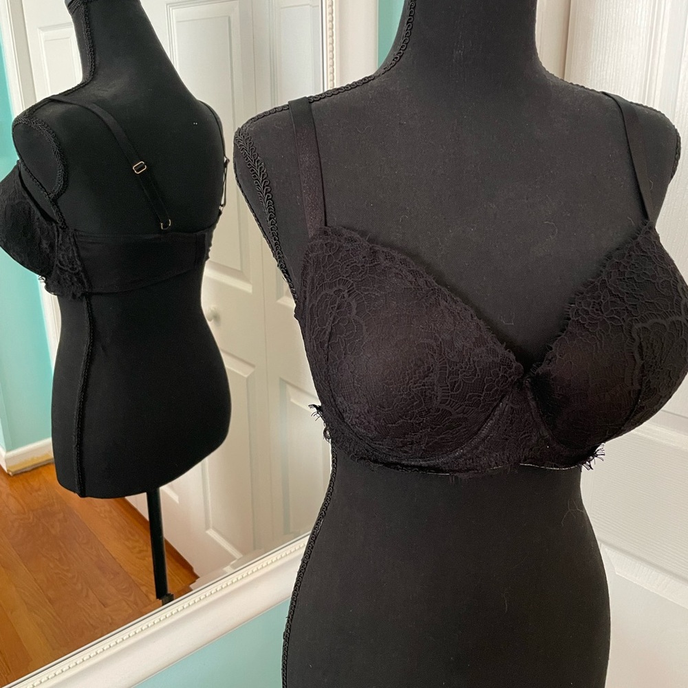 Victoria's Secret Black Lace Bra 38D